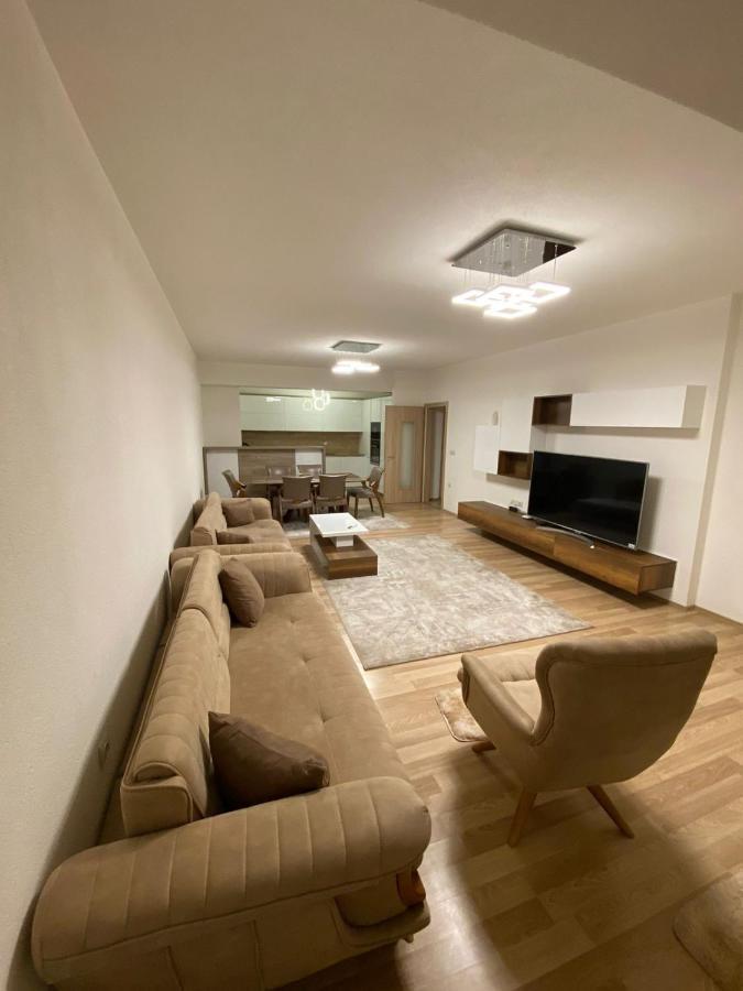 Violin 2 Bedroom Apartment Downtown Прізрен Екстер'єр фото